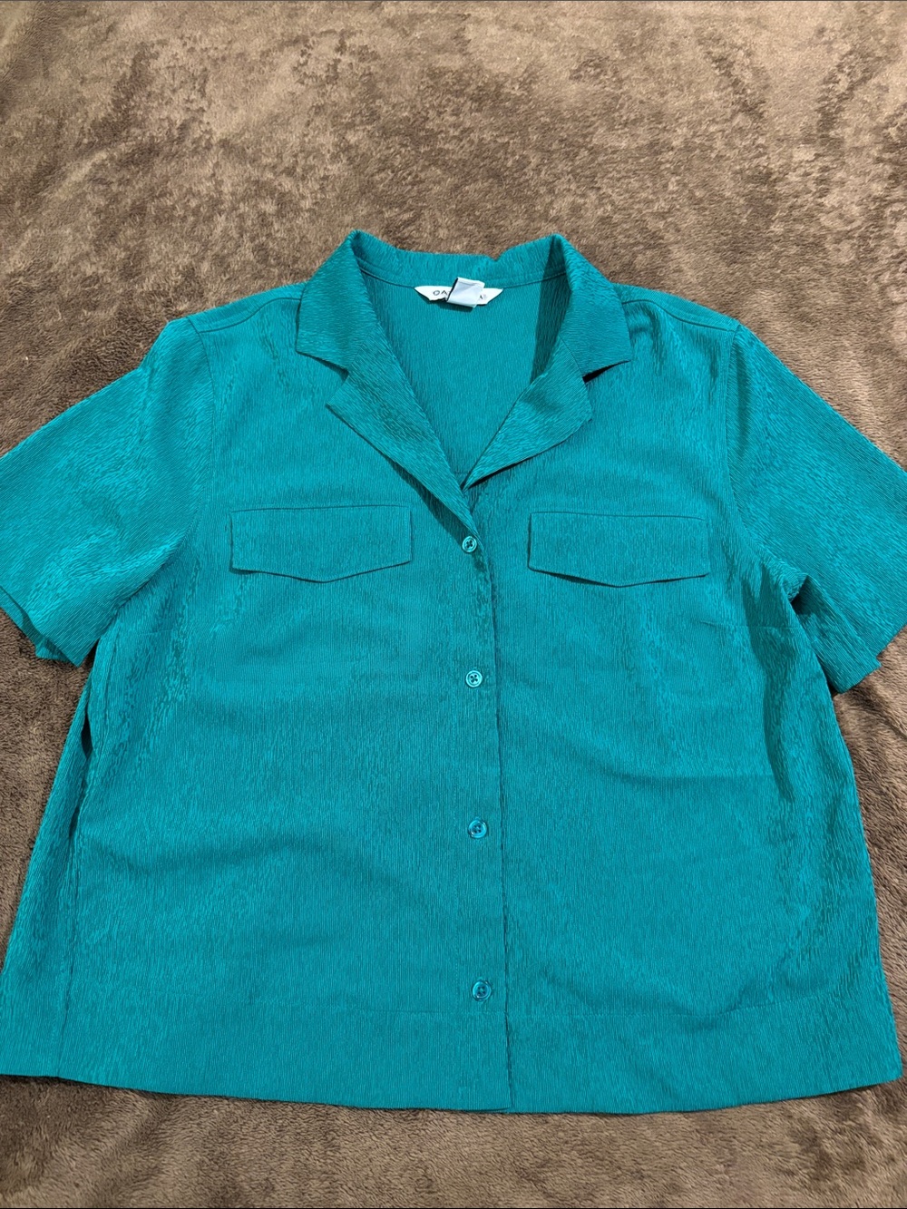 Athleta Echo Textured short sleeve Button up shirt